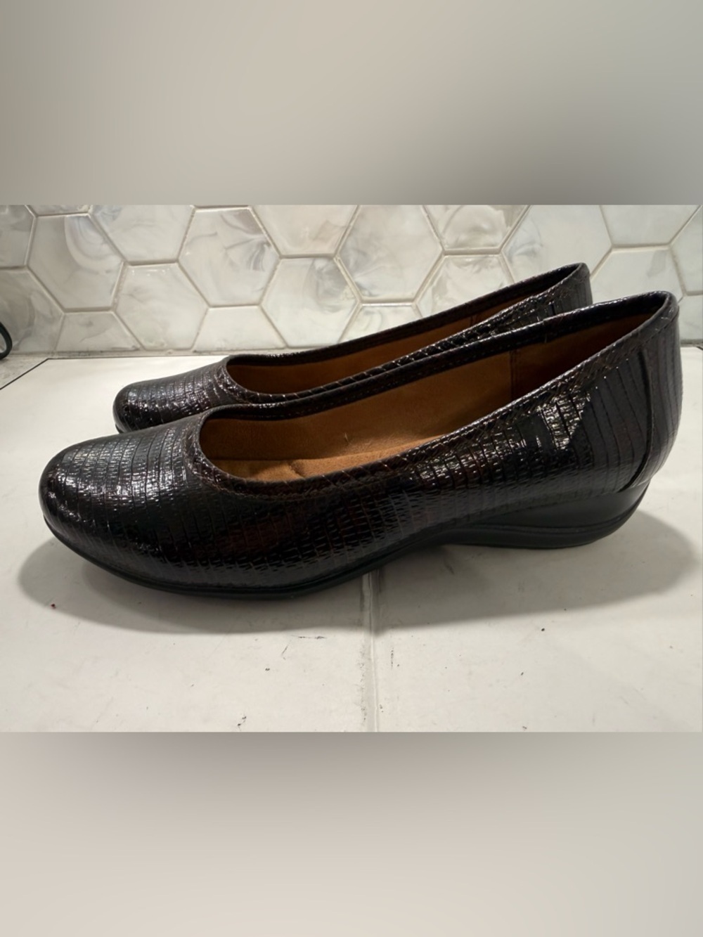 Naturalizer Woman’s Sz 9W Flex Wedge Flats Loafer Brown Snakeskin Comfort